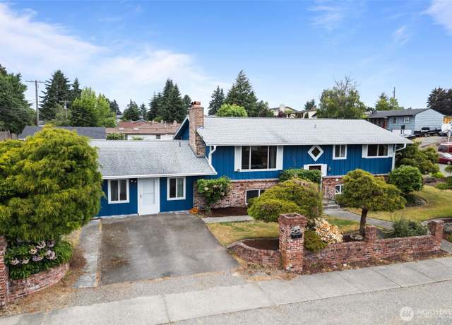 Property at 1350 S Woodlawn St, Tacoma, WA 98465, 4 beds, 2.5 baths
