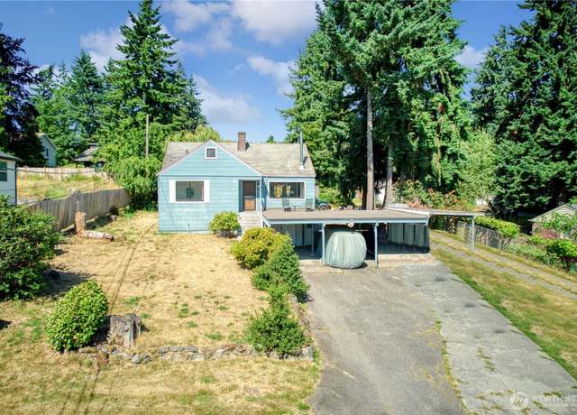 Property at 11815 16 Ave S, Seattle, WA 98168, 4 beds, 2.5 baths