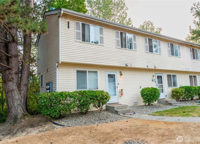 Property at 833 SW Sunset Blvd #42, Renton, WA 98057, 3 beds, 2.5 baths