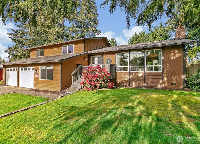 Property at 922 Reiten Rd, Kent, WA 98030, 4 beds, 2.5 baths