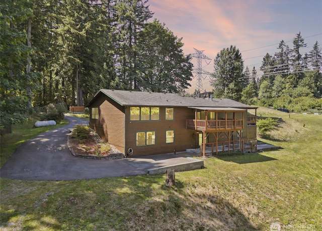 Property at 16824 266th Ave SE, Issaquah, WA 98027, 5 beds, 3 baths