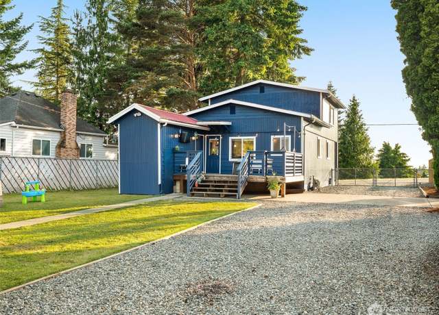 Property at 32808 3rd Ave, Black Diamond, WA 98010, 3 beds, 1.5 baths