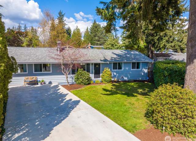 Property at 8242 NE 143rd Pl, Kirkland, WA 98034, 4 beds, 2 baths
