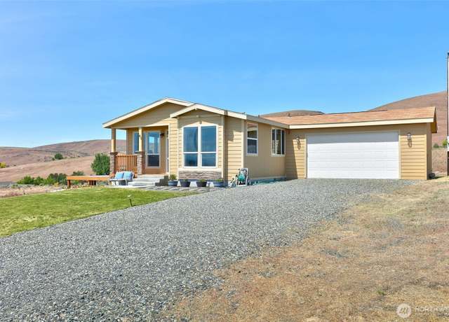 Property at 411 Terrett Way, Yakima, WA 98901, 3 beds, 2 baths