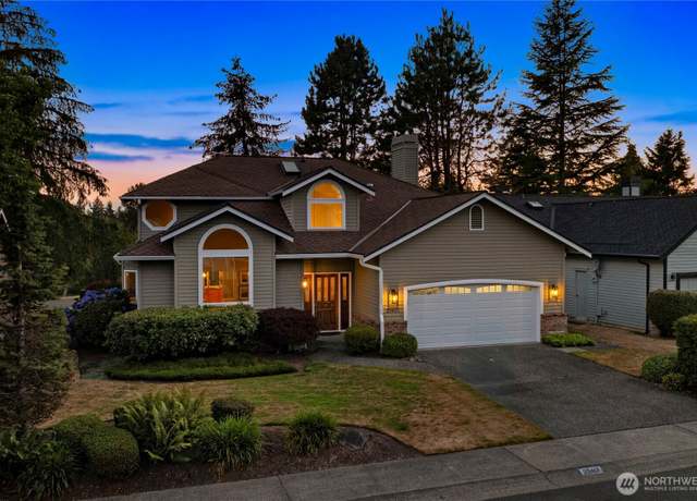 Property at 25417 Lake Wilderness Country Club Dr SE, Maple Valley, WA 98038, 3 beds, 2.5 baths