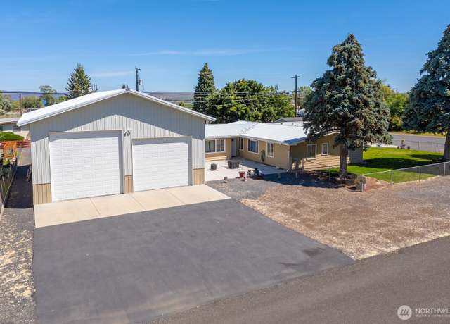 Property at 104 W Washington St, Coulee City, WA 99115, 4 beds, 2 baths