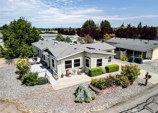 Property at 629 N 7th Ave, Sequim, WA 98382, 3 beds, 2 baths