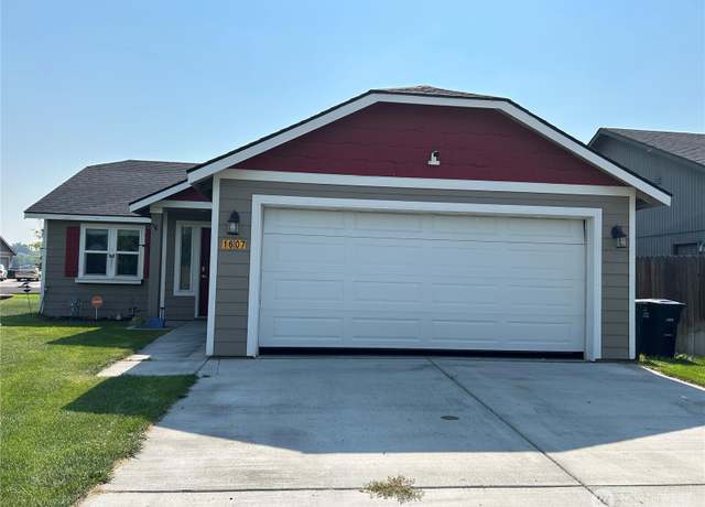 Property at 1607 E Filmore Dr, Moses Lake, WA 98837, 3 beds, 2 baths
