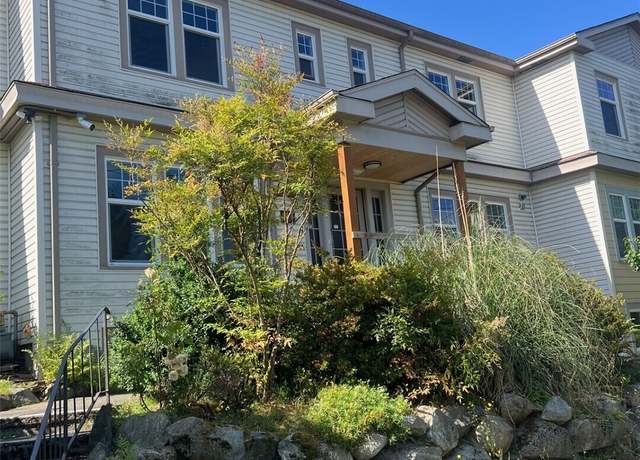 Property at 5071 8th Ave NE, Seattle, WA 98105, 12 beds, 2.5 baths