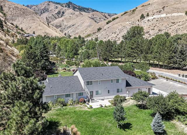 Property at 3151 Number 1 Canyon Rd, Wenatchee, WA 98801, 6 beds, 4 baths