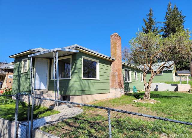 Property at 802 Logan St, Davenport, WA 99122, 4 beds, 2 baths