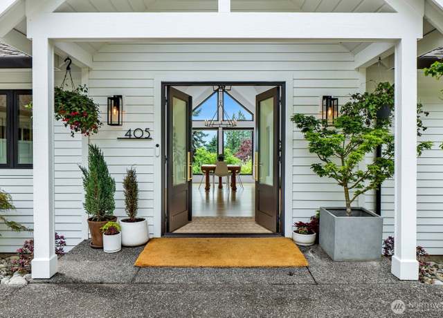 Property at 405 Bayside Rd, Bellingham, WA 98225, 4 beds, 3.5 baths