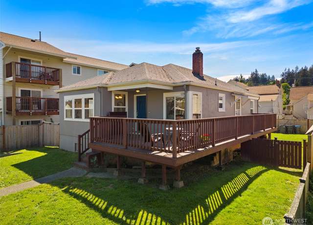 Property at 119 Rainier Ave, Bremerton, WA 98312, 3 beds, 1 bath
