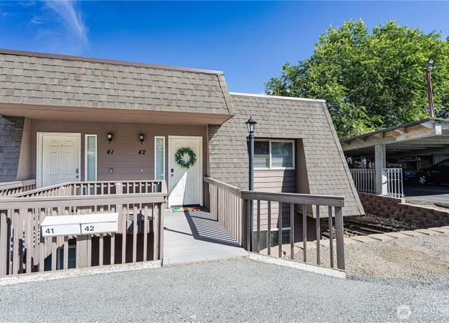 Property at 1818 Skyline Dr #42, Wenatchee, WA 98801, 3 beds, 1.5 baths