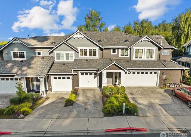 Property at 5541 Lakemont Blvd SE #805, Bellevue, WA 98006, 2 beds, 2.5 baths