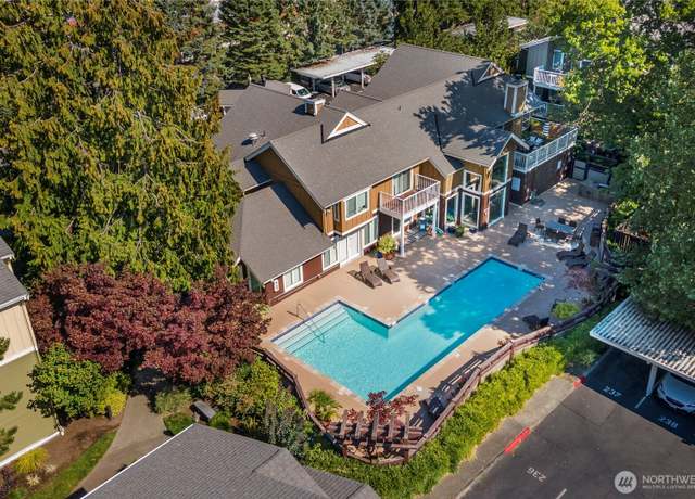 Property at 300 N 130th St #7104, Seattle, WA 98133, 1 bed, 1 bath