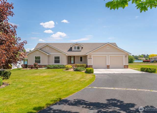 Property at 8306 Road 3.2 NE, Moses Lake, WA 98837, 3 beds, 2.5 baths