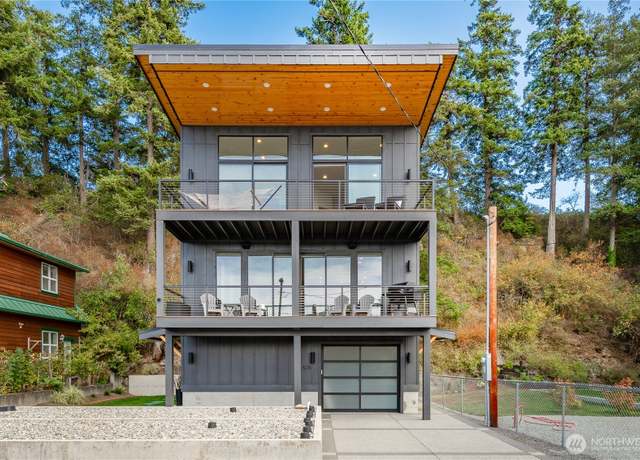 Property at 578 Sundin Dr, Camano Island, WA 98282, 3 beds, 2.5 baths