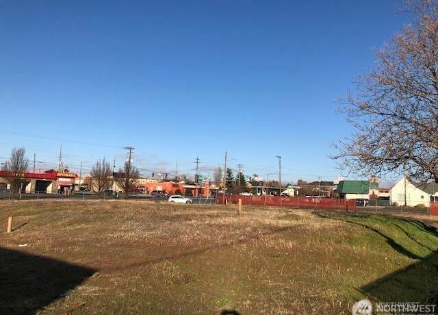Property at 703 W Main St, Walla Walla, WA 99362