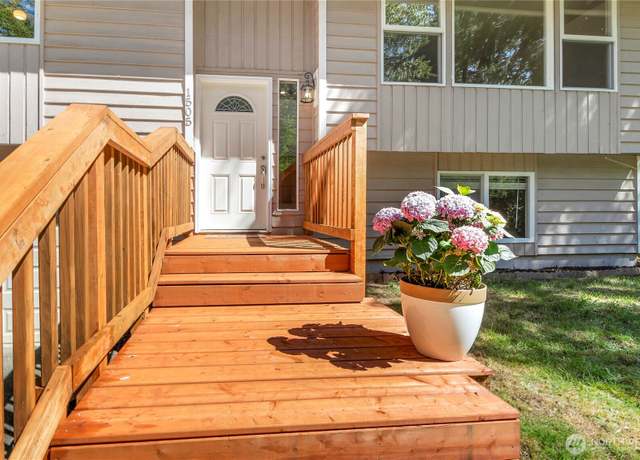 Property at 1505 SE Shadowood Dr, Port Orchard, WA 98367, 3 beds, 2 baths