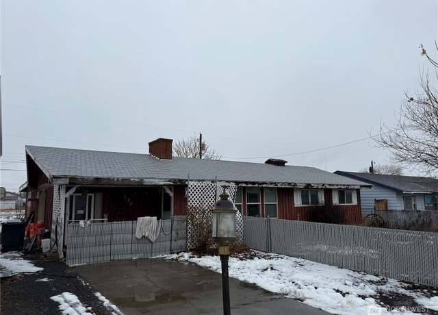 Property at 719 S Catalpa, Moses Lake, WA 98837, 4 beds, 1 bath