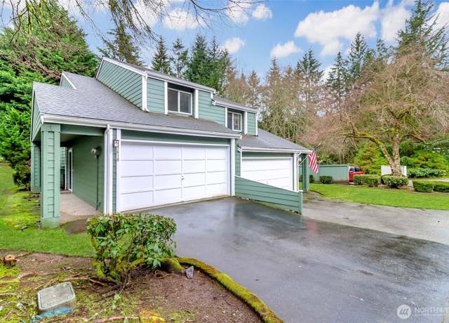 Property at 1410 32nd Street Ct NW, Gig Harbor, WA 98335, 2 beds, 2.5 baths