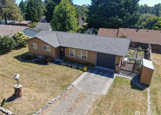Property at 2426 Haines St, Port Townsend, WA 98368, 3 beds, 1 bath