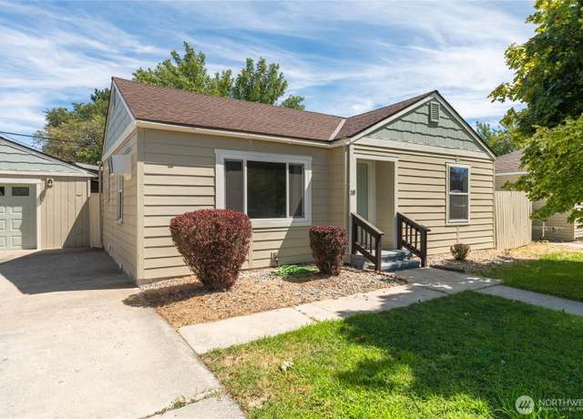 Property at 18 F St NE, Ephrata, WA 98823, 2 beds, 2 baths