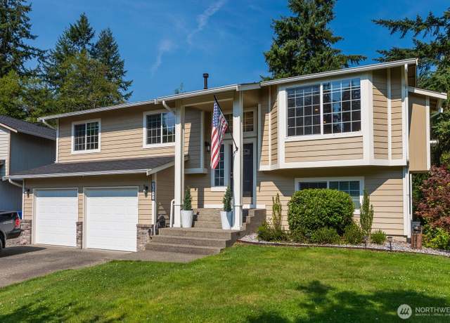 Property at 16811 114th Avenue Ct E, Puyallup, WA 98374, 4 beds, 3 baths