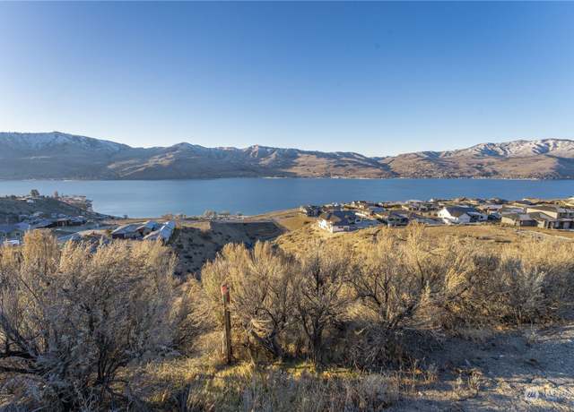 Property at 270 Crystal Dr, Chelan, WA 98816