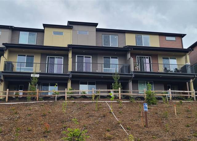 Property at 13215 NE 127th Ct Unit D, Kirkland, WA 98034, 4 beds, 3 baths