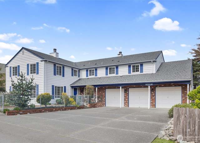 Property at 8246 S 116th St, Seattle, WA 98178, 6 beds, 4 baths