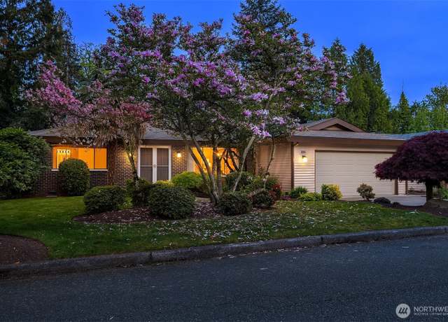 Property at 6806 131st Ave SE, Bellevue, WA 98006, 6 beds, 3 baths