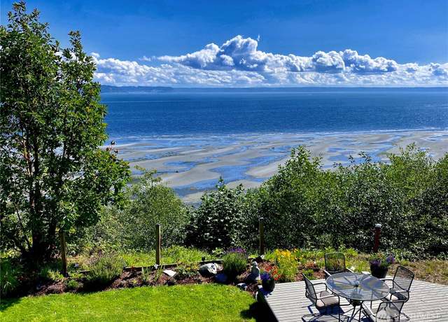Property at 37366 Loki Bluff Dr NE, Hansville, WA 98340, 2 beds, 2.5 baths