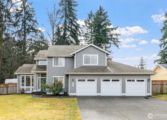 Property at 6312 94th St E, Puyallup, WA 98371, 3 beds, 2.5 baths