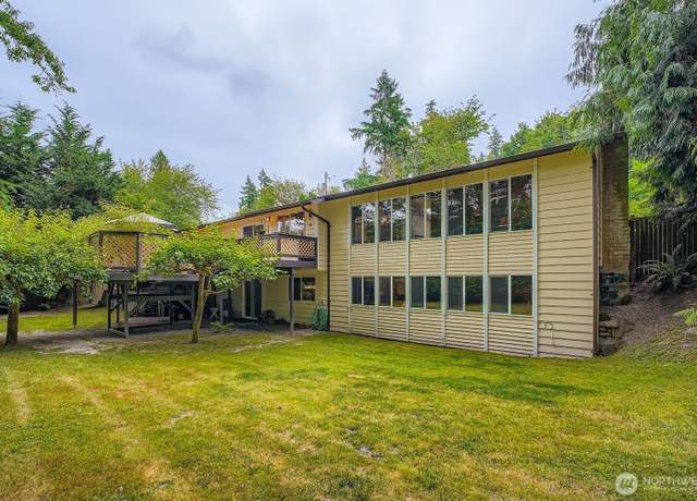 Property at 8634 NE 169th St, Kenmore, WA 98028, 4 beds, 2.5 baths
