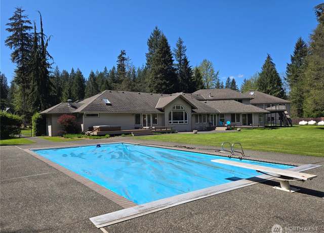 Property at 31830 NE Cherry Valley Rd, Duvall, WA 98019, 4 beds, 5 baths
