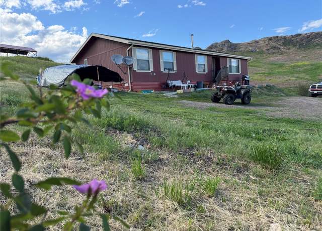 Property at 284 Blue Lake Rd, Oroville, WA 98844, 3 beds, 2 baths