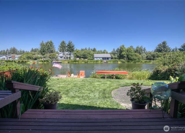 Property at 964 Point Brown Ave SE, Ocean Shores, WA 98569, 3 beds, 2 baths