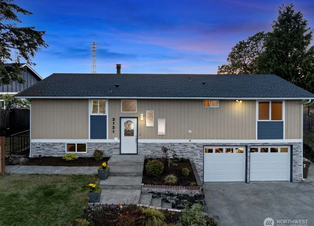 Property at 3131 N Narrows Dr, Tacoma, WA 98407, 4 beds, 3 baths