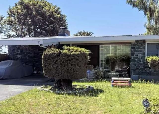 Property at 6829 S Langston Rd, Seattle, WA 98178, 5 beds, 2 baths