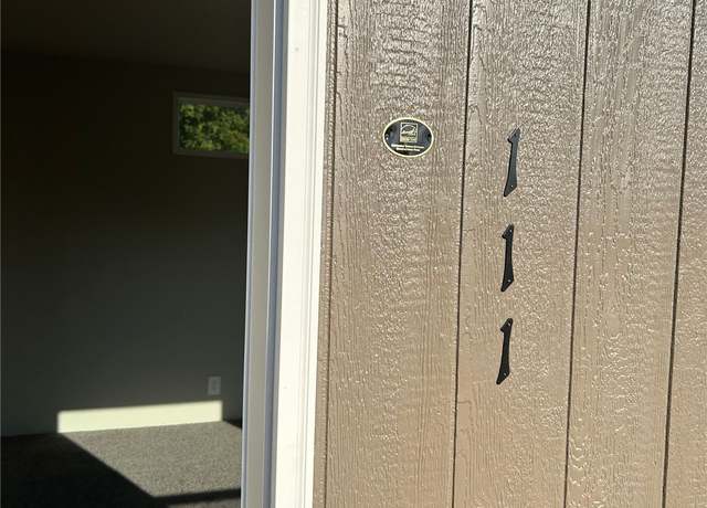 Property at 2015 6th Ave #111, Clarkston, WA 99403, 1 bed, 1 bath