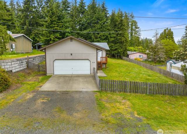 Property at 60 E Treewater Pl, Shelton, WA 98584, 3 beds, 2 baths