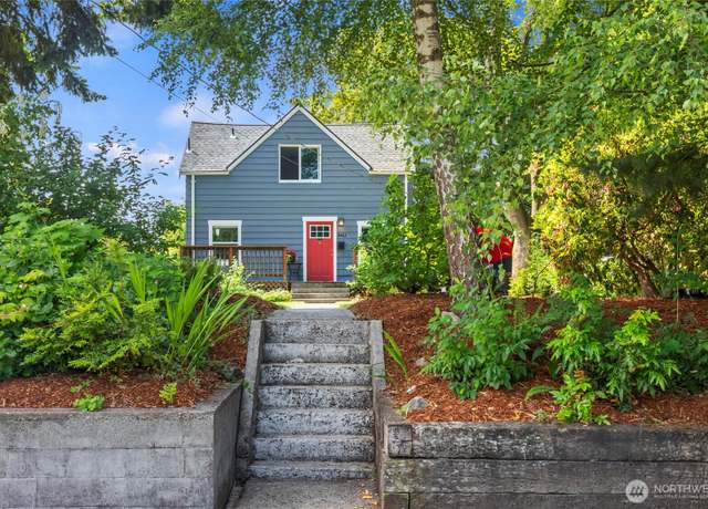 Property at 4412 N 27th St, Tacoma, WA 98407, 2 beds, 1.5 baths
