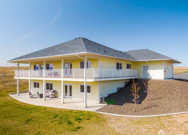 Property at 23201 Road 12 NW, Quincy, WA 98848, 3 beds, 2.5 baths