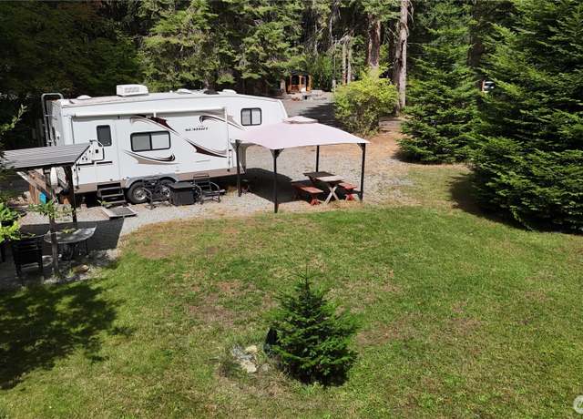 Property at 104 Rainbow Pl, Packwood, WA 98361