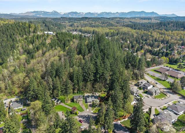 Property at 32567 NE 46th Pl, Carnation, WA 98014, 4 beds, 2 baths
