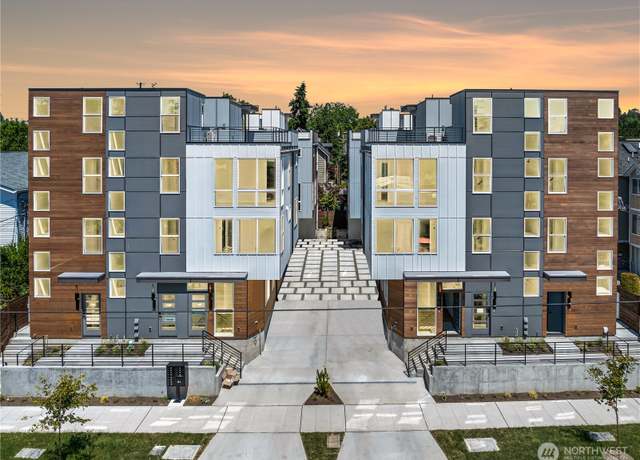 Property at 822 B NW 52nd St, Seattle, WA 98107, 2 beds, 2 baths