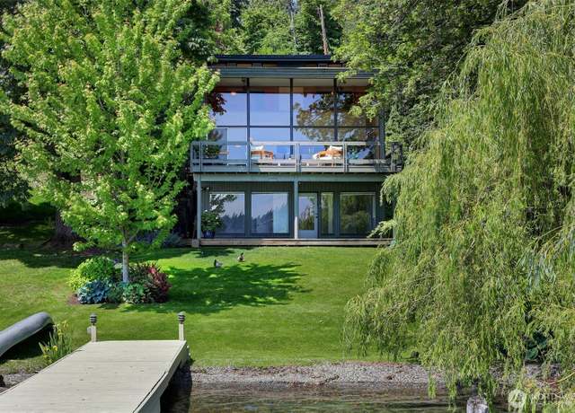 Property at 7716 Seward Park Ave S, Seattle, WA 98118, 4 beds, 2.5 baths