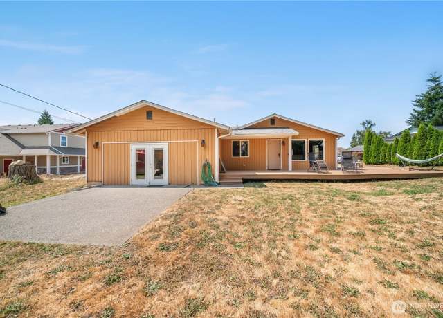 Property at 2515 Spruce Rd, Lake Stevens, WA 98258, 3 beds, 2 baths